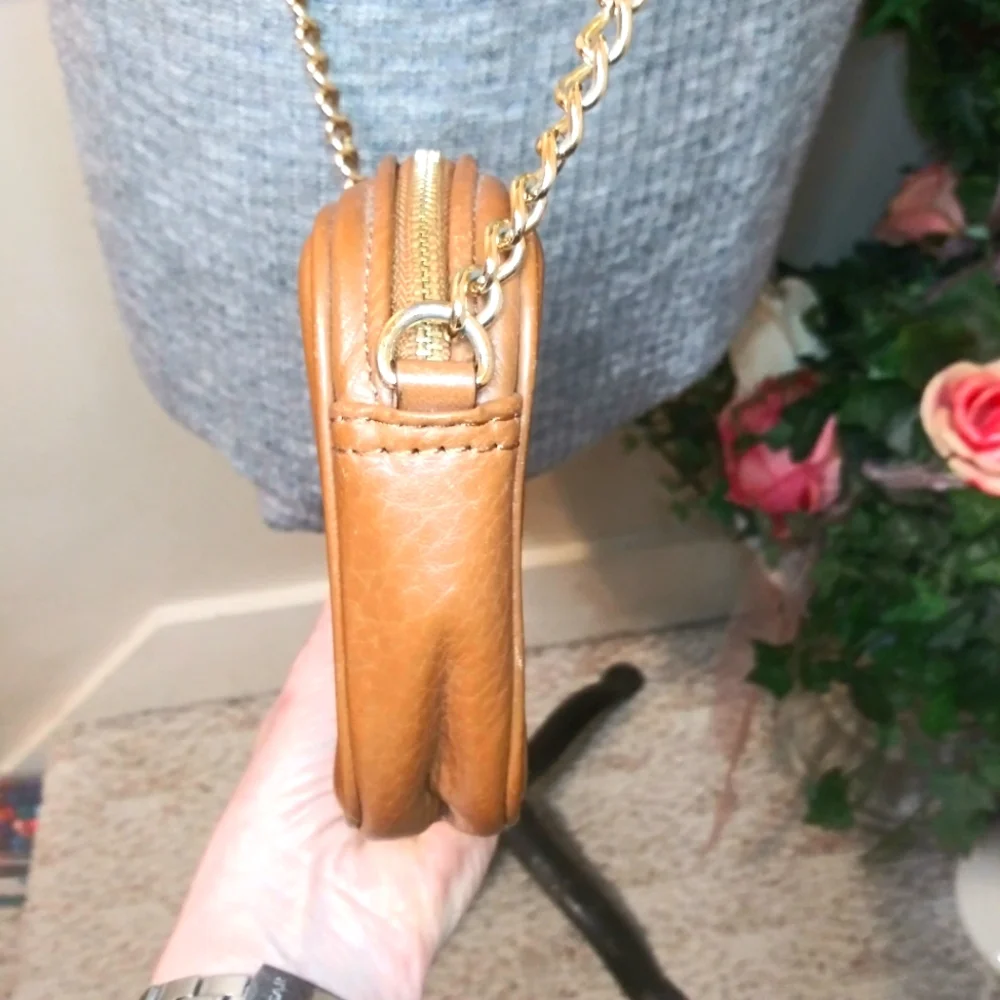 Michael Kors Ginny Caramel Brown Leather Camera Bag Style Crossbody - Picture 5 of 13